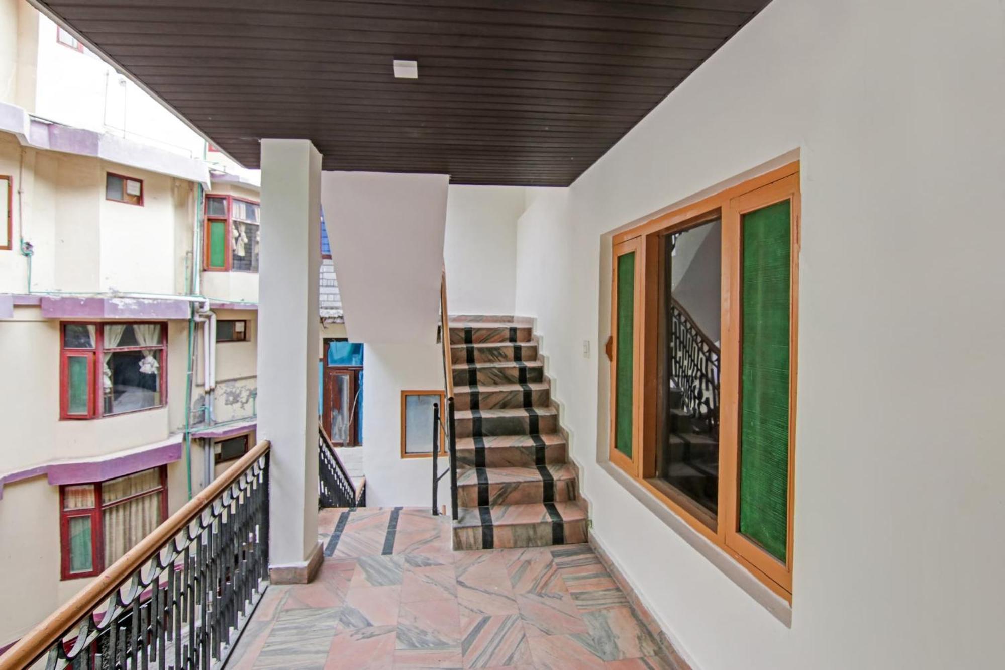 Hotel O Alfa Manāli Esterno foto