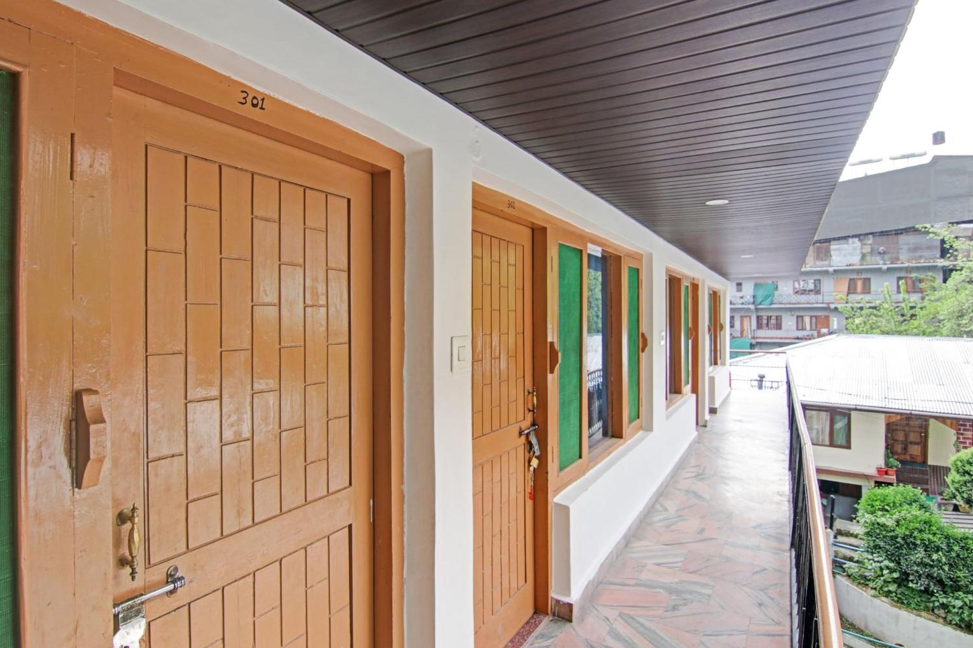Hotel O Alfa Manāli Esterno foto