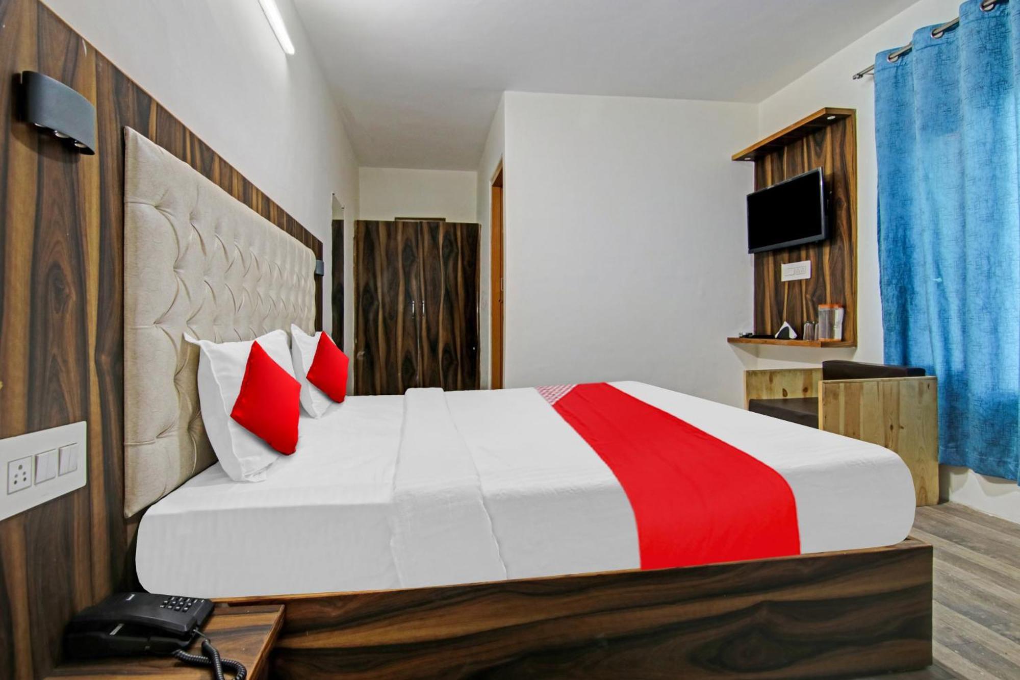 Hotel O Alfa Manāli Esterno foto
